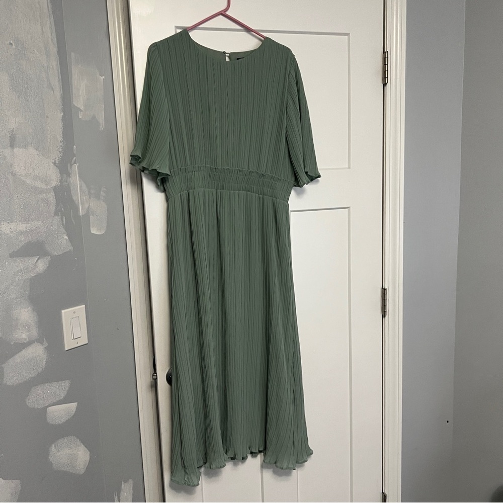 ZARA Green Midi Dress